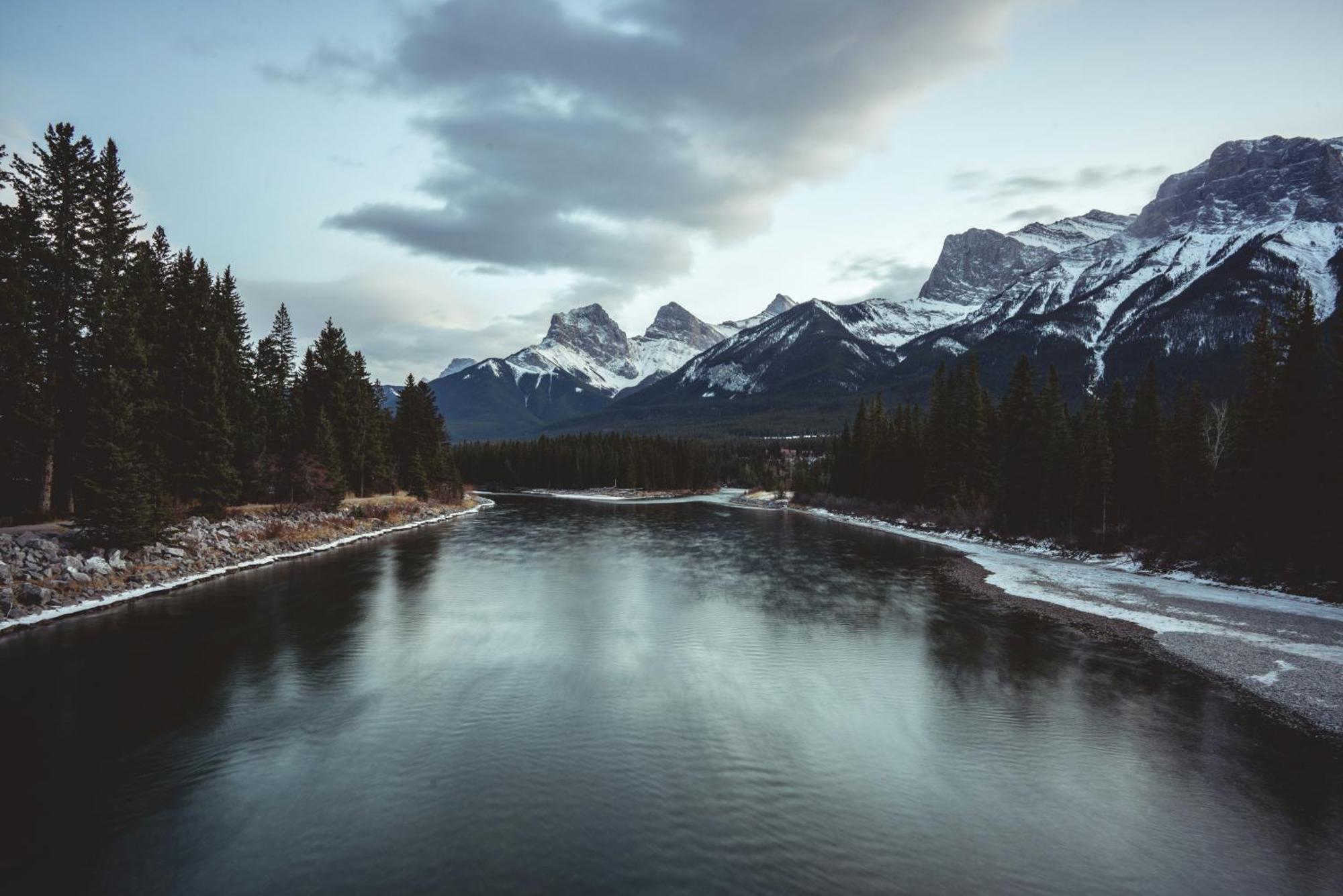 Cascade Penthouse By Canadian Rockies Vacation Rentals แคนมอร์ ภายนอก รูปภาพ