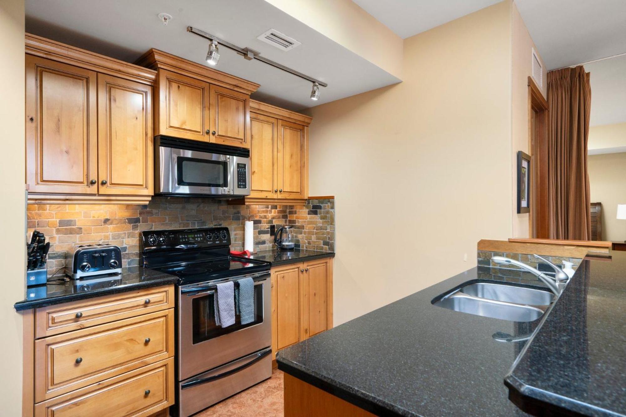 Cascade Penthouse By Canadian Rockies Vacation Rentals แคนมอร์ ภายนอก รูปภาพ