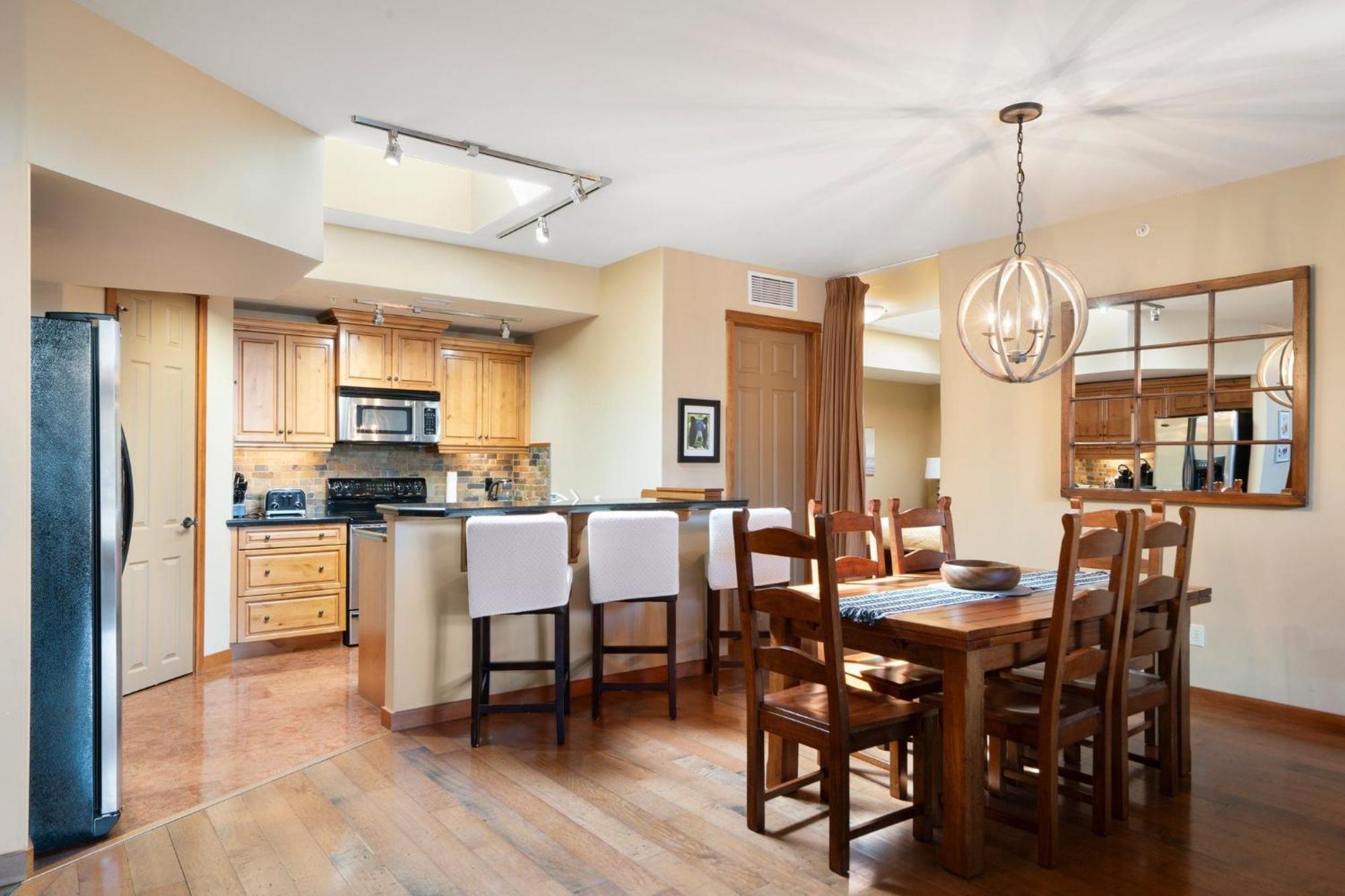 Cascade Penthouse By Canadian Rockies Vacation Rentals แคนมอร์ ภายนอก รูปภาพ